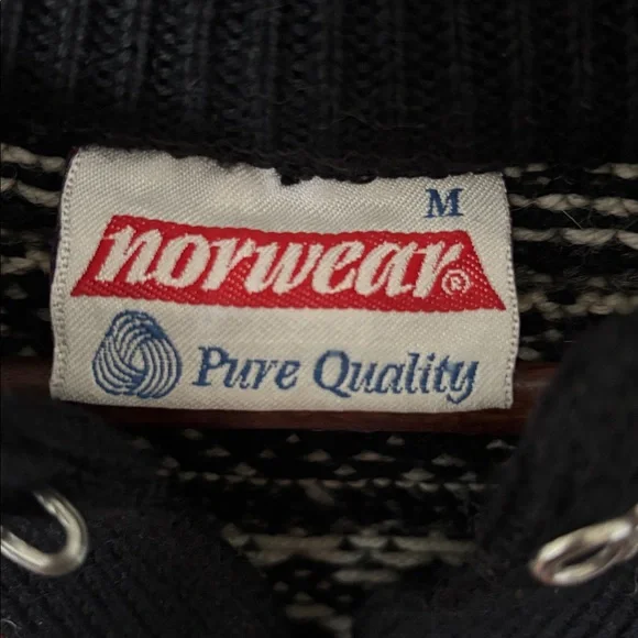 NORWEAR WOMENS MADE IN ICELAND 100% PURE WOOL SWEATER FAIR ISLE CREWNECK MEDIUM - Picture 4 of 6